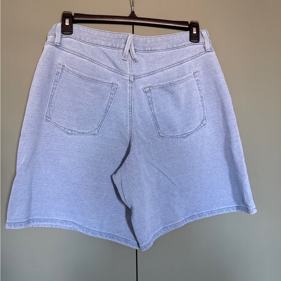 Nwt Good American 
Jeanius Good Ease Bermuda Shorts size 10 - Picture 6 of 10